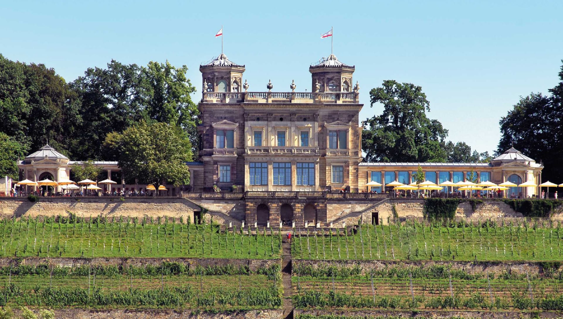 Lingnerschloss Dresden, Ansicht Elbseite